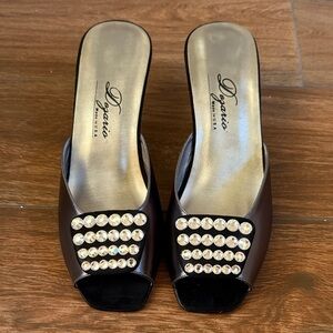 Dgacio Women's Elegant Brown Mules with Rhinestone Accents